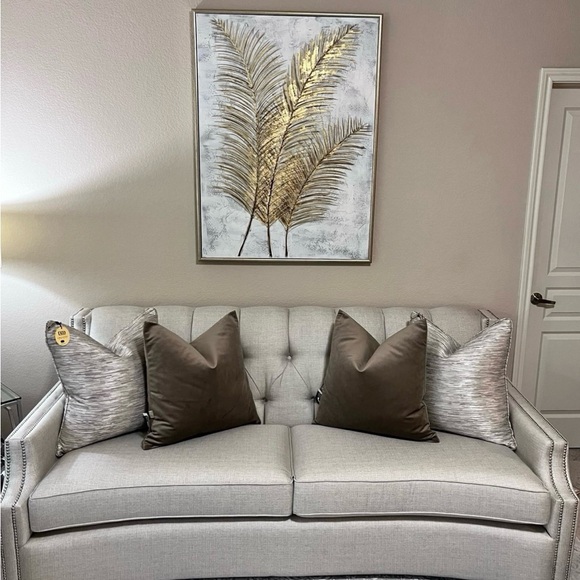 1-NWT TGH TESSITURA VELVET DECORATIVE PILLOWS (Read description for details) - Picture 6 of 17